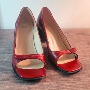 Coach Leather Lipstick Red Pump Block Heel 2 1/2 Height, Size 6 Made in Italy